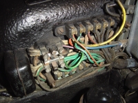  extra ignition live taken from fuse box through to dash (bright green wire in centre)